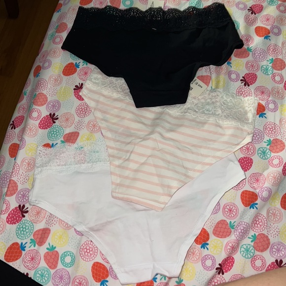 Aeropostale Hipster Undies - Picture 5 of 5